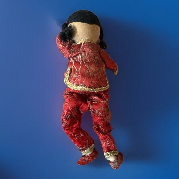 VINTAGE JAPANESE ALL CLOTH DOLL silk clothes claw like hands 8” Collectible - Picture 2 of 5